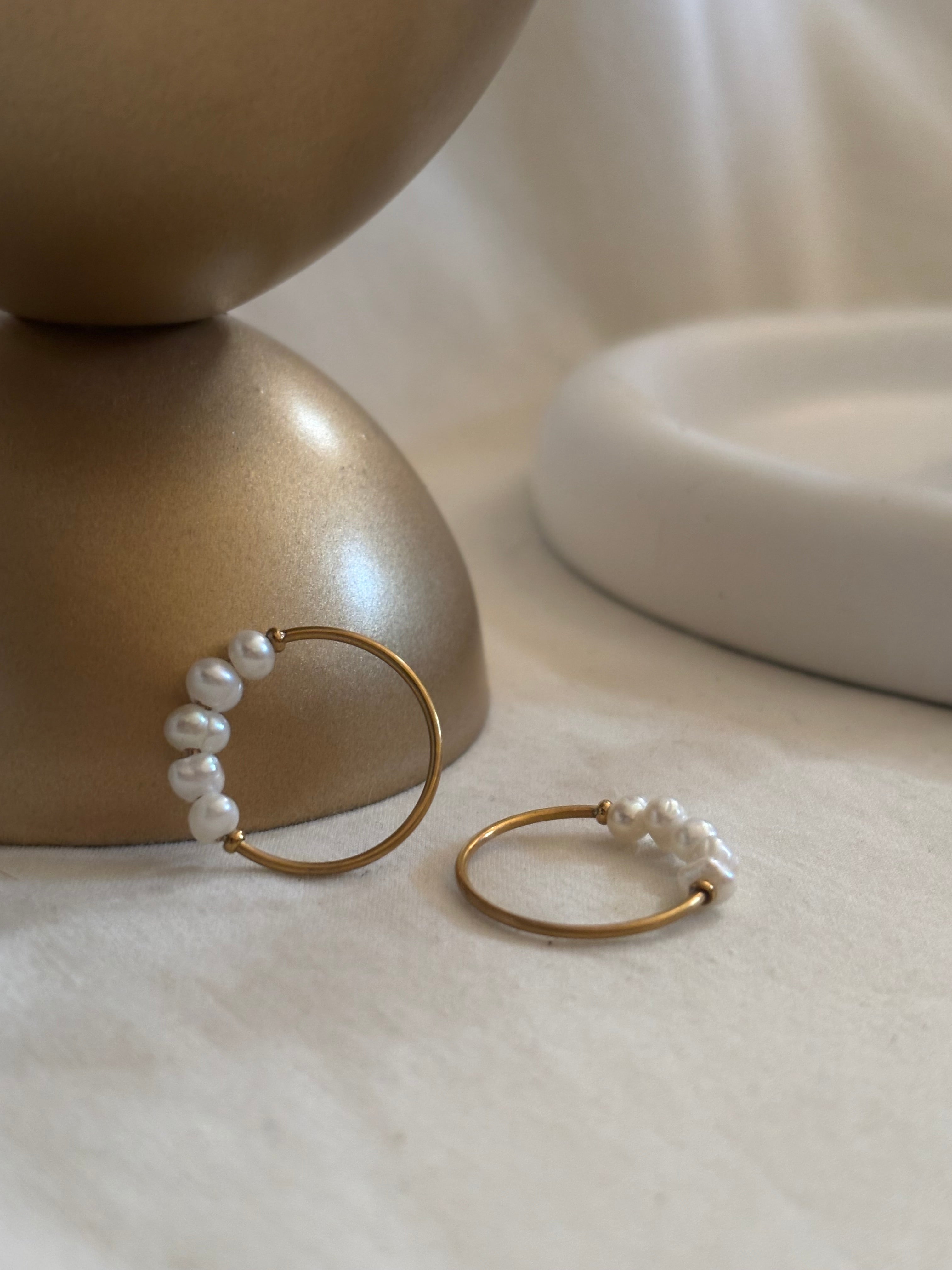 Pearls Orbit Ring