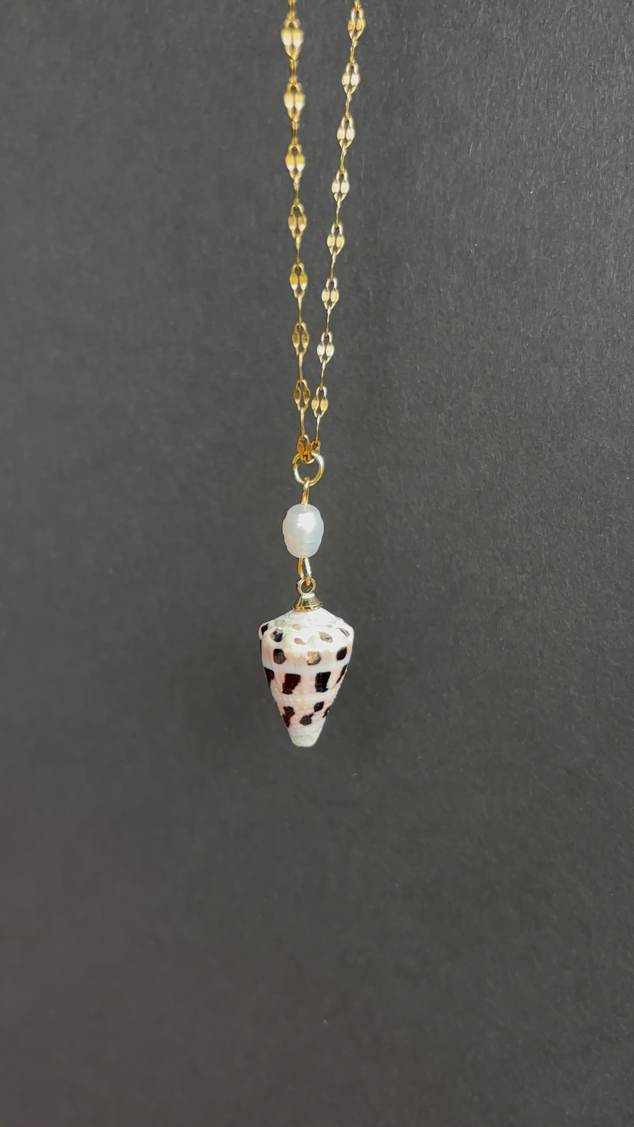 Pendule Necklace